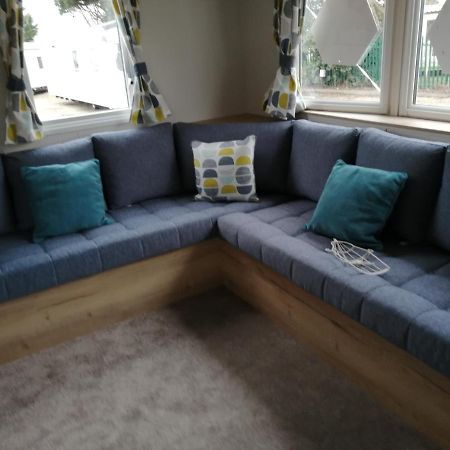69R Seawick 2 Bedroom Caravan . New For 2022 Saint Osyth Εξωτερικό φωτογραφία